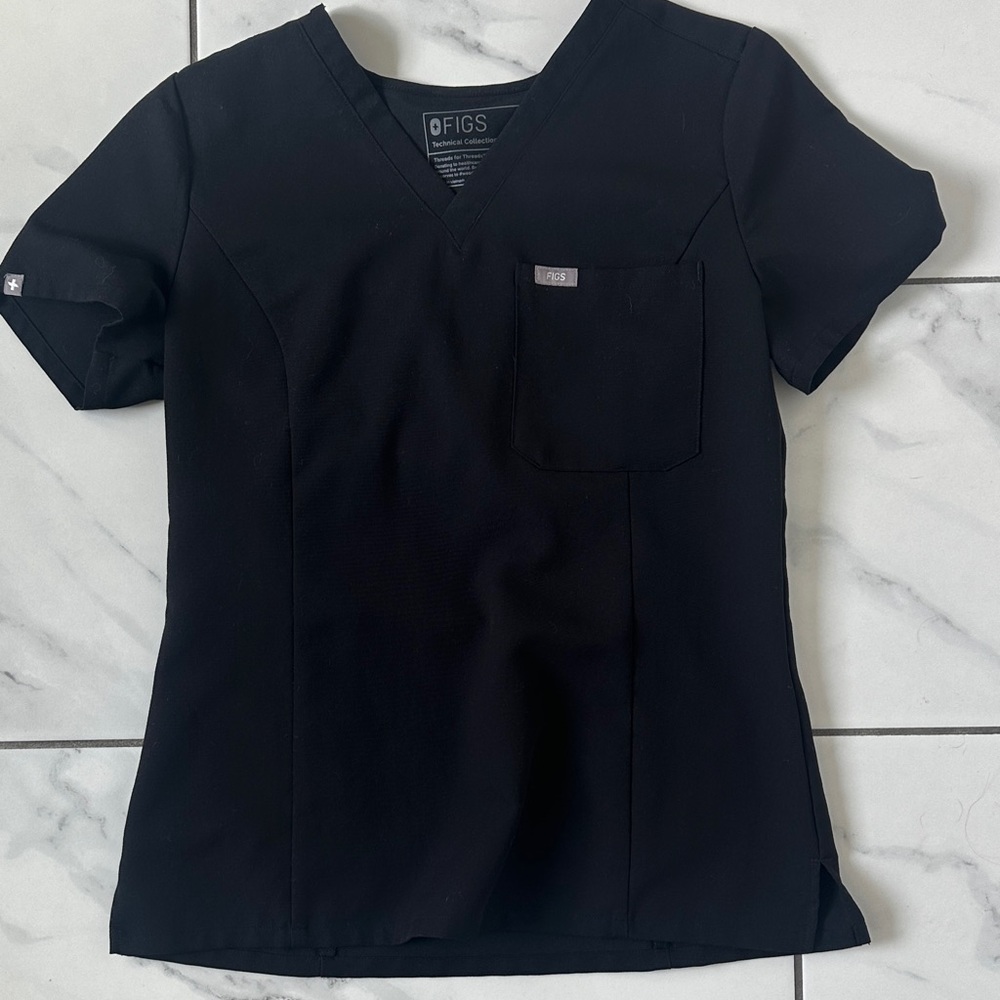 Figs Classic Black V-Neck Scrub Top